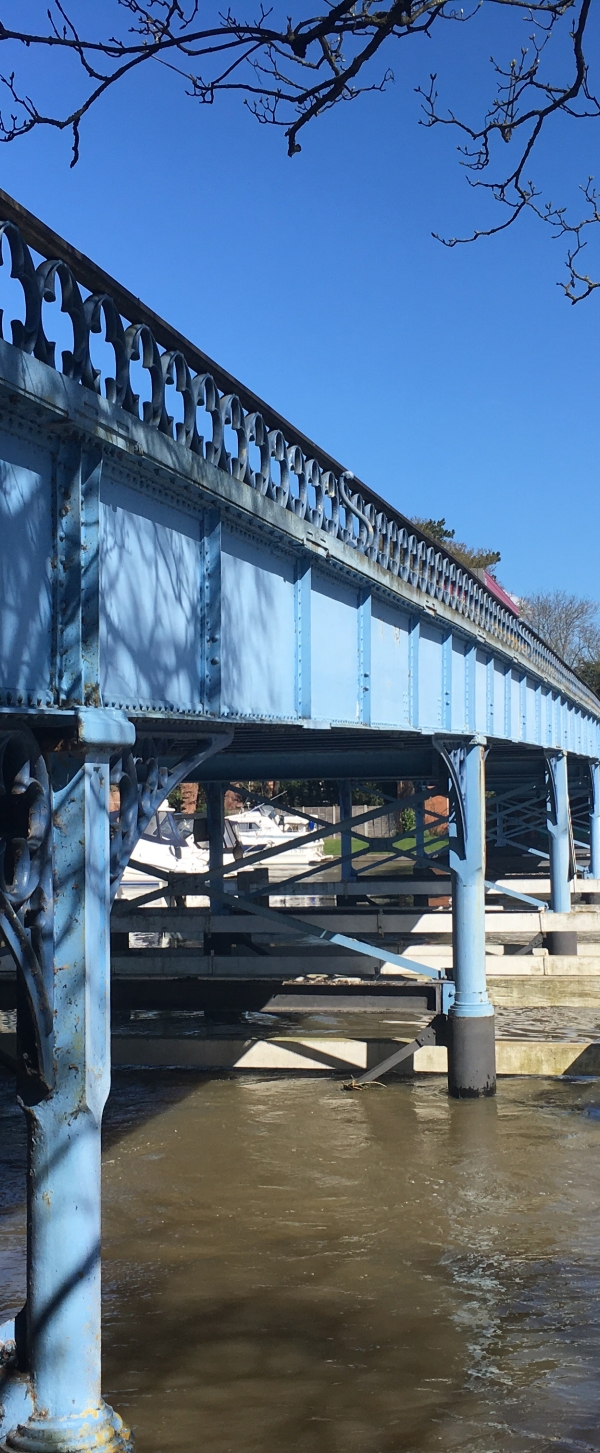 Cookham Bridge 