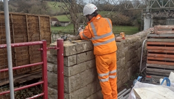 Masonry works to bridge