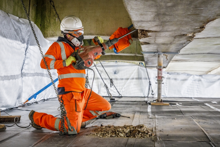 Concrete repairs to Queen Elizabeth Bridge