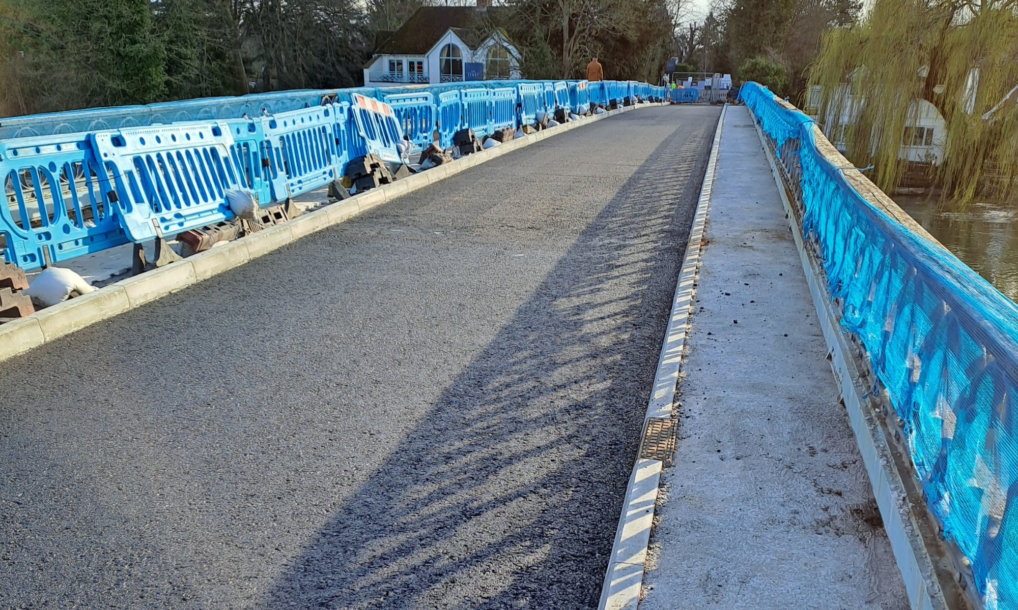 Resurfacing of Cookham Bridge