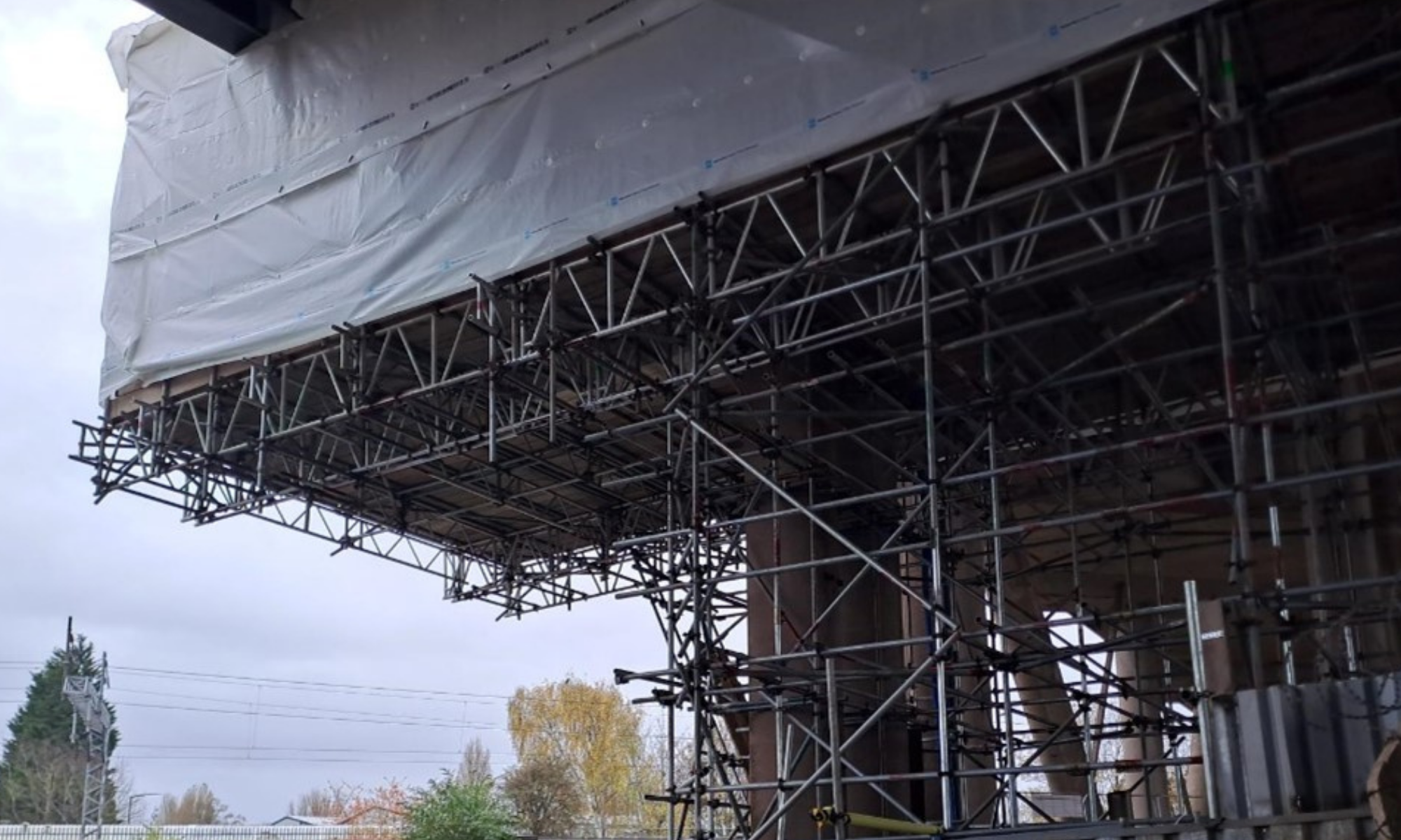 R181 SDF scaffolding