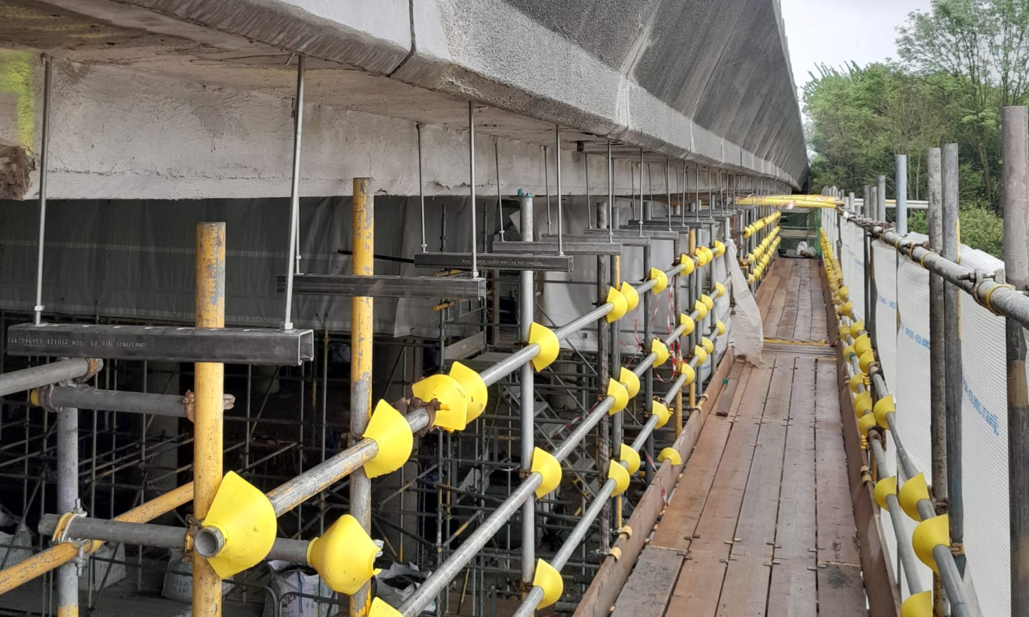 Scaffolding on the M1 River Avon Bridge