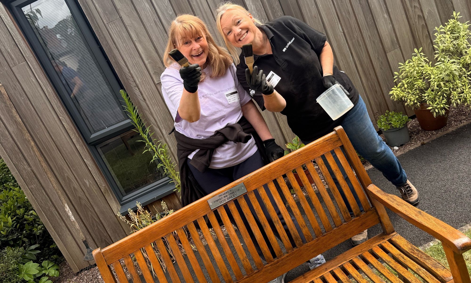 Colleagues volunteering at KEMP Hospice