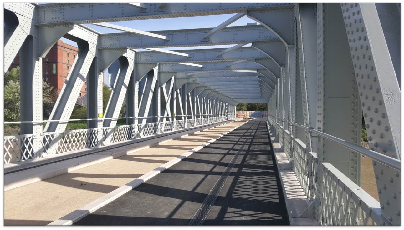 ashton bridge cycle and bus lane.jpg