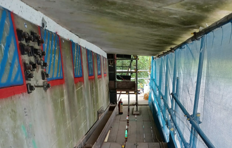 Quarry Hill scaffolding 